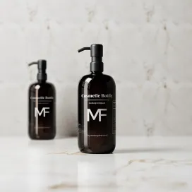 Black Pump Bottle Featuring an Eucalyptus Plant 08